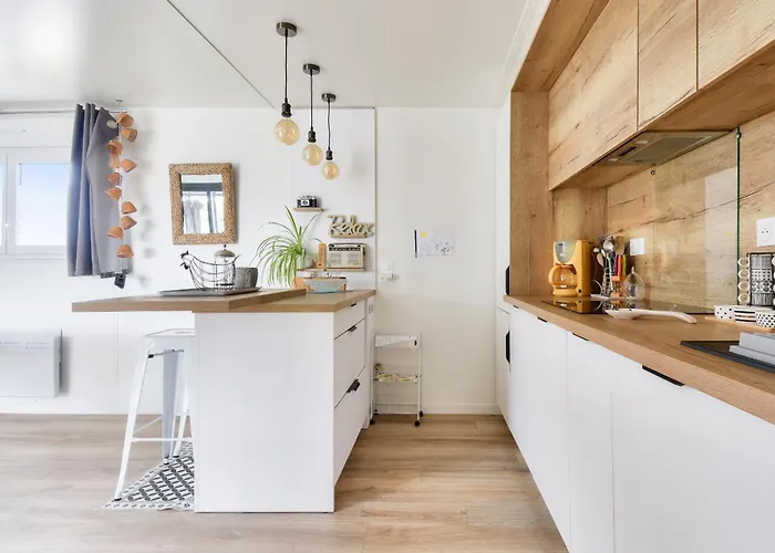 샬레 Domaine Calme Avec Piscine - Pour 6 *